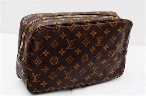 louis vuitton cosmetic bag ebay|louis vuitton bag with pouch.